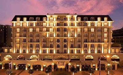 cape-royale-luxury-hotel-residence-01