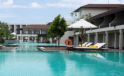 Centara Ceysands Resort & Spa