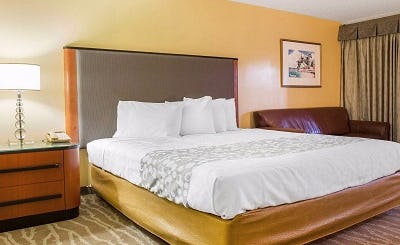 Clarion Hotel Orlando International Airport