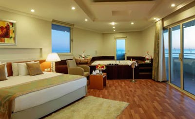 Crystal Admiral Resort Suites & Spa