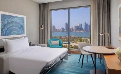 doubletree-by-hilton-sharjah-waterfront-hotel-and-residences-03