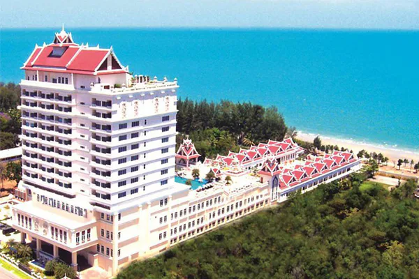 Grand Pacific Sovereign Resort