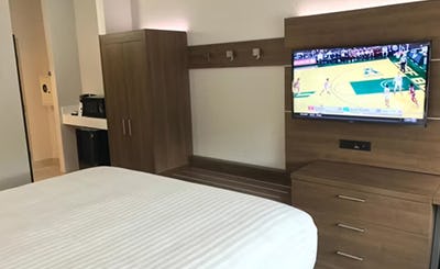 holiday-inn-express-naples-south-i-75-an-ihg-hotel-usa-03