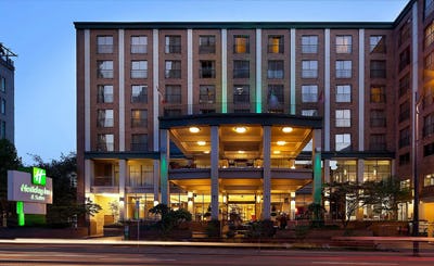 Holiday Inn Hotel & Suites Vancouver Downtown