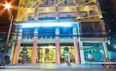 liberty hotel saigon parkview