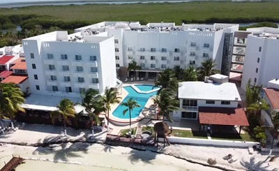 Ocean View Cancun Arenas