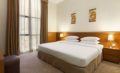ramada-hotel-and-suites-by-wyndham-ajman-04