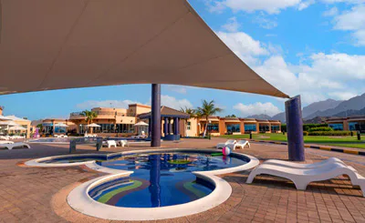 royal beach hotel & resort
