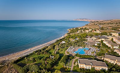 Serenusa Resort