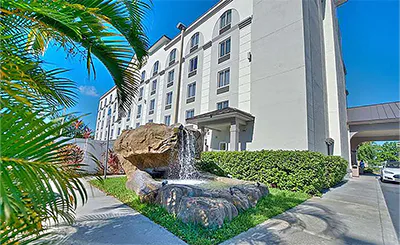 sonesta essential orlando airport