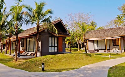 Twin Lotus Resort And Spa