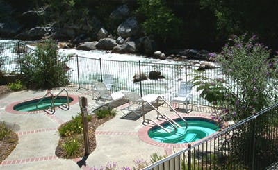 Yosemite View Lodge